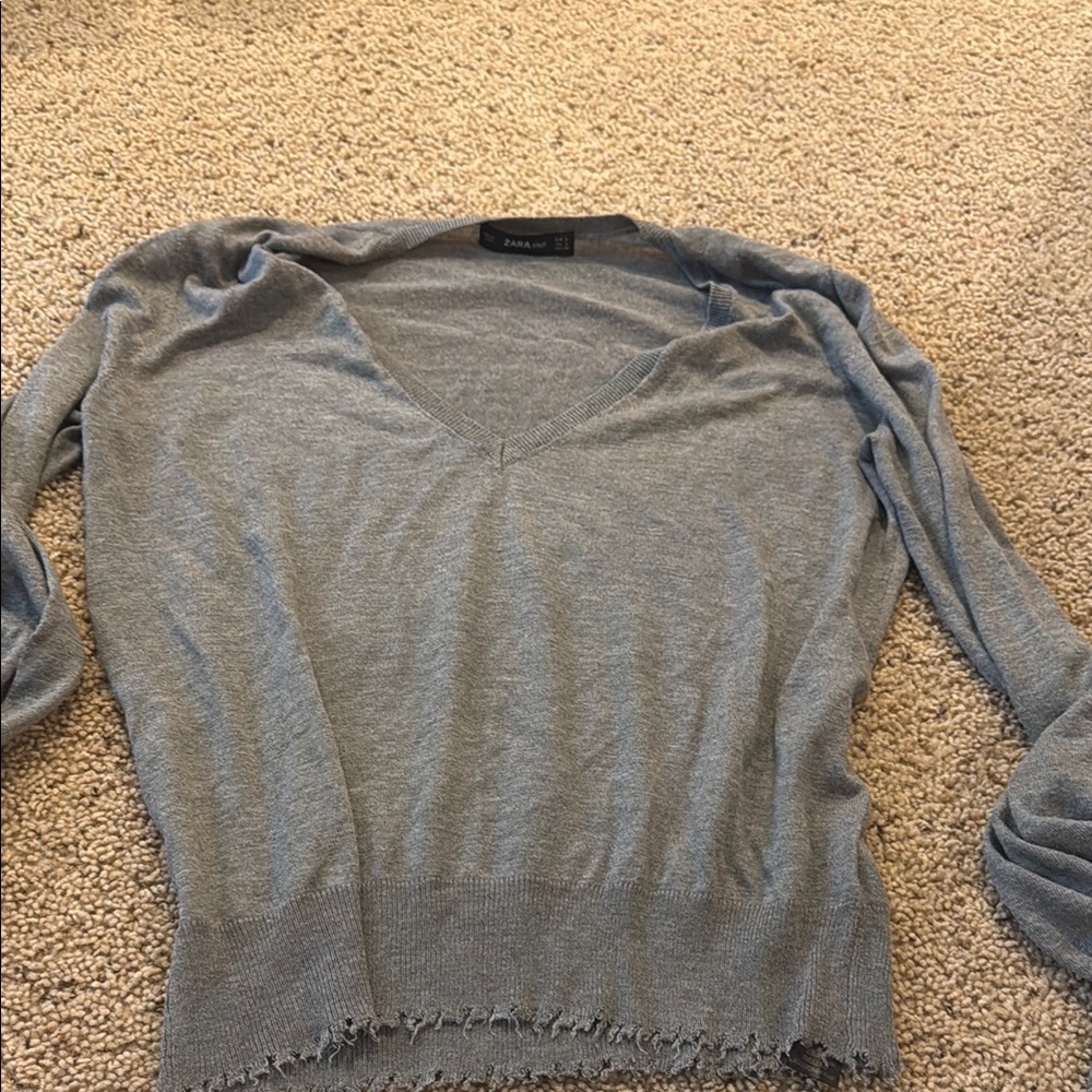 Zara Gray V-Neck Sweater Lightweight Knit
